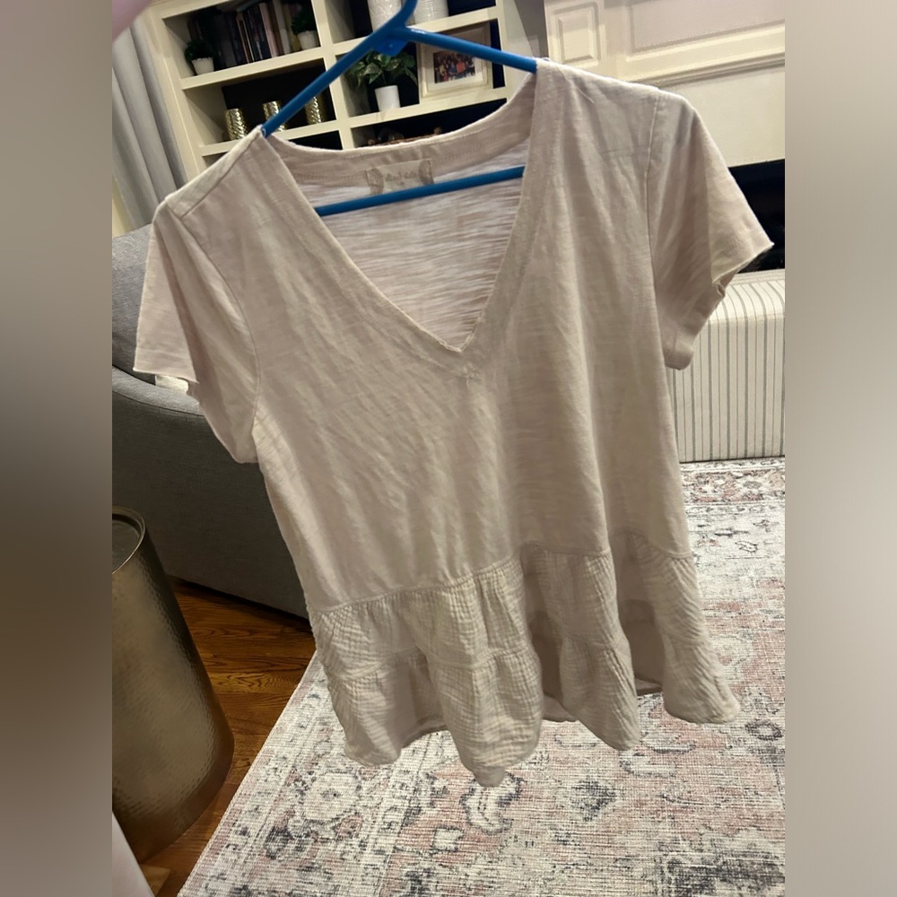 Medium Altar’d State shirt